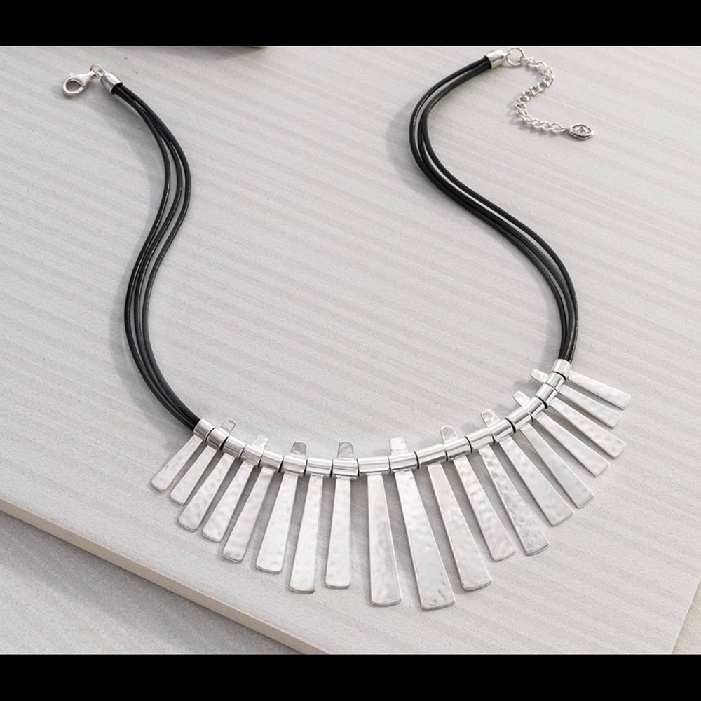 Silpada ‘Nod to Mod’ necklace